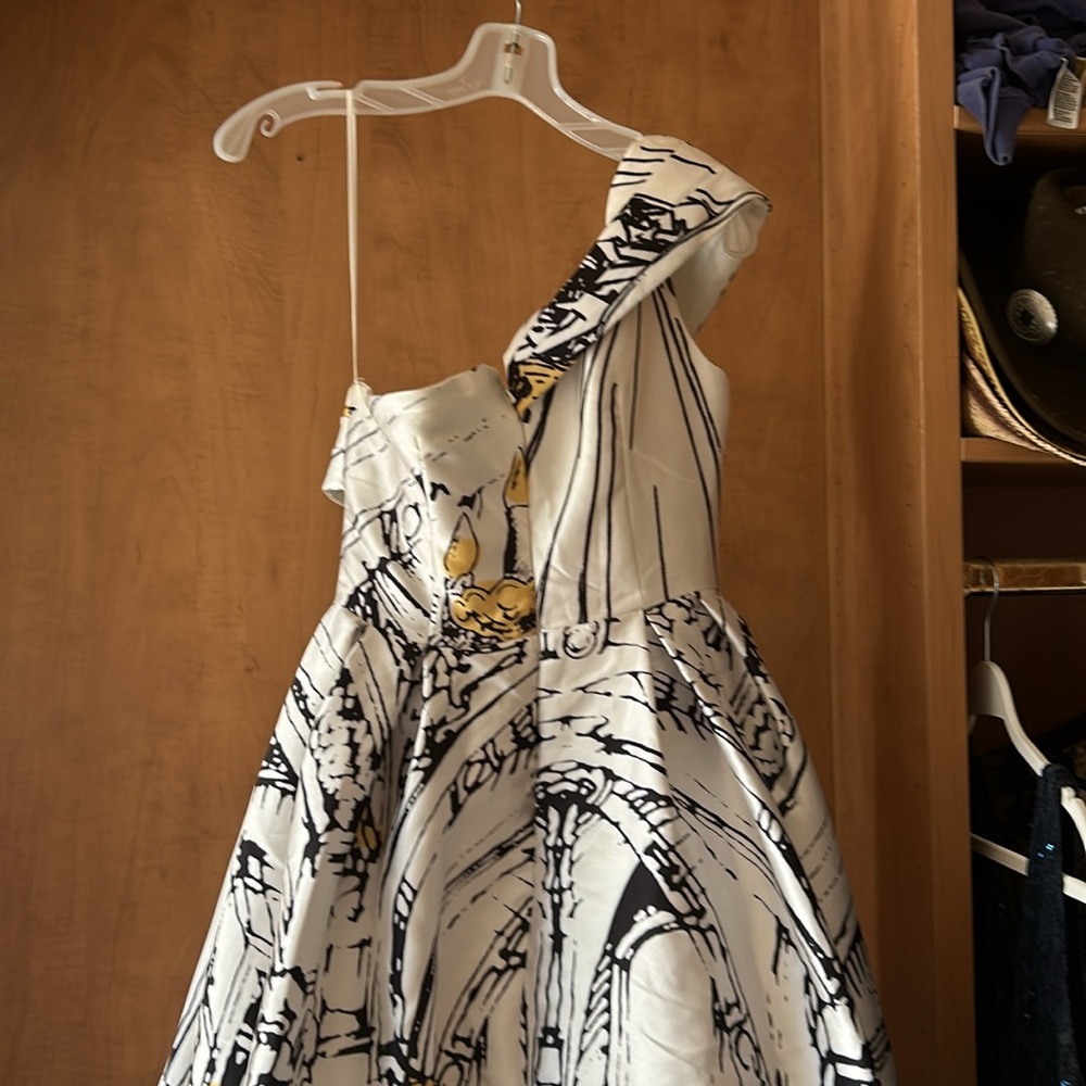 Mac Duggal gown - Picture 13 of 14